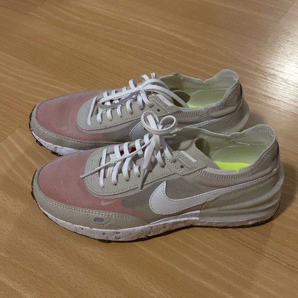 Women’s Nike 7 - Picture 1 of 4